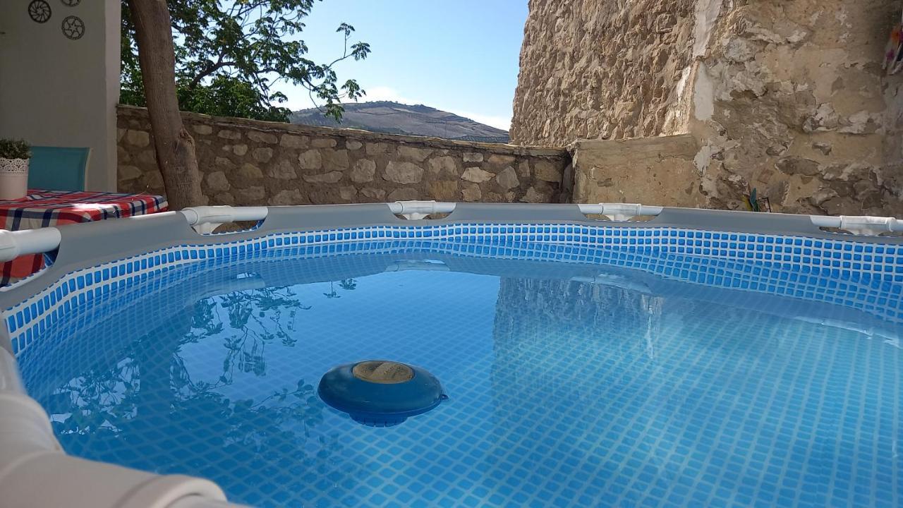 Casa Singular Y Con Encanto Baena Luaran gambar